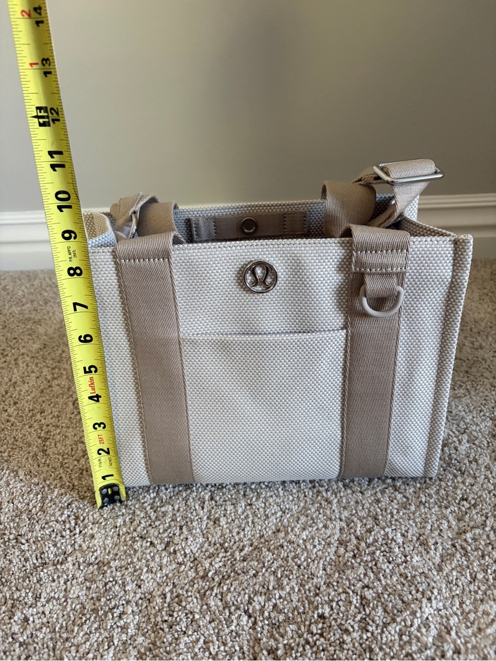 Lululemon Purse - Picture 15 of 15